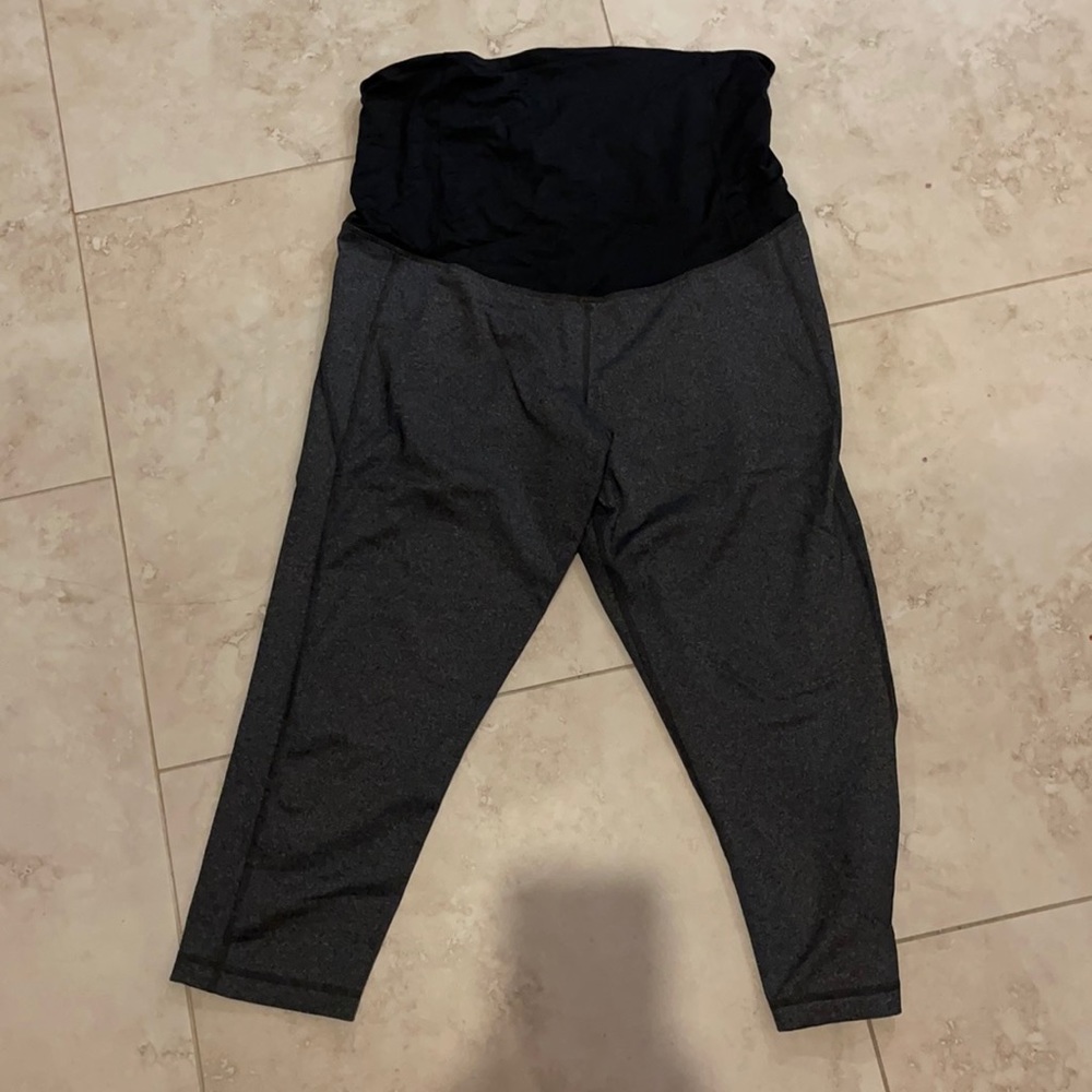 Isabel Maternity Crop Pants - like new - size L!
